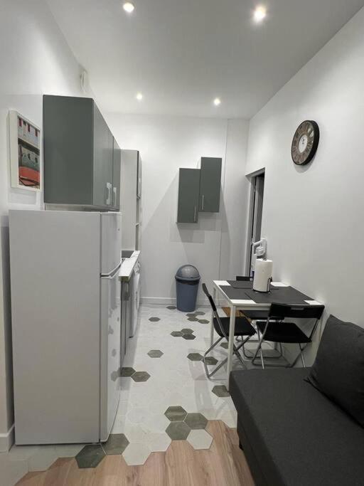 Superbe Appartement Proche Paris Gentilly Exteriör bild